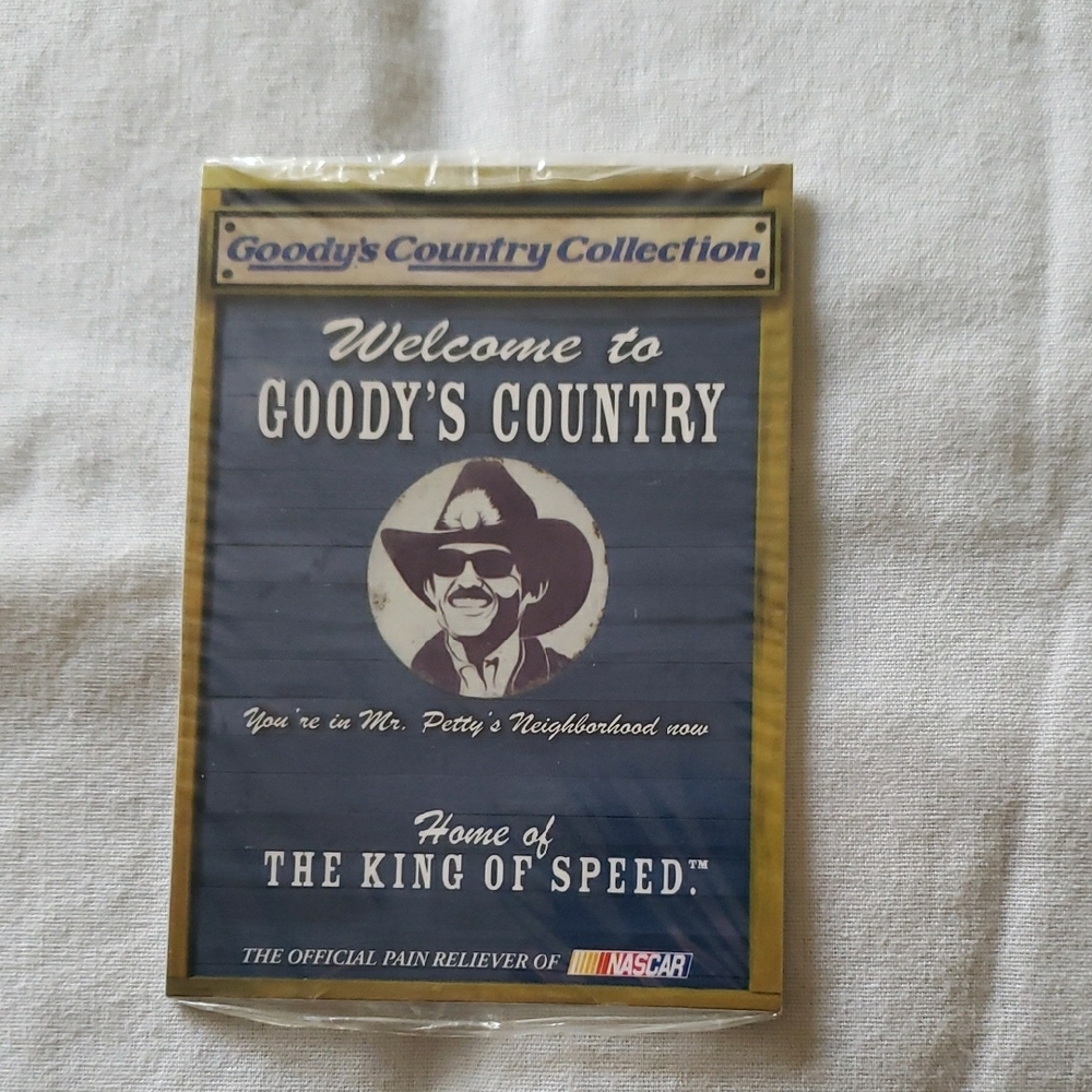Goody's Country Collection Sign